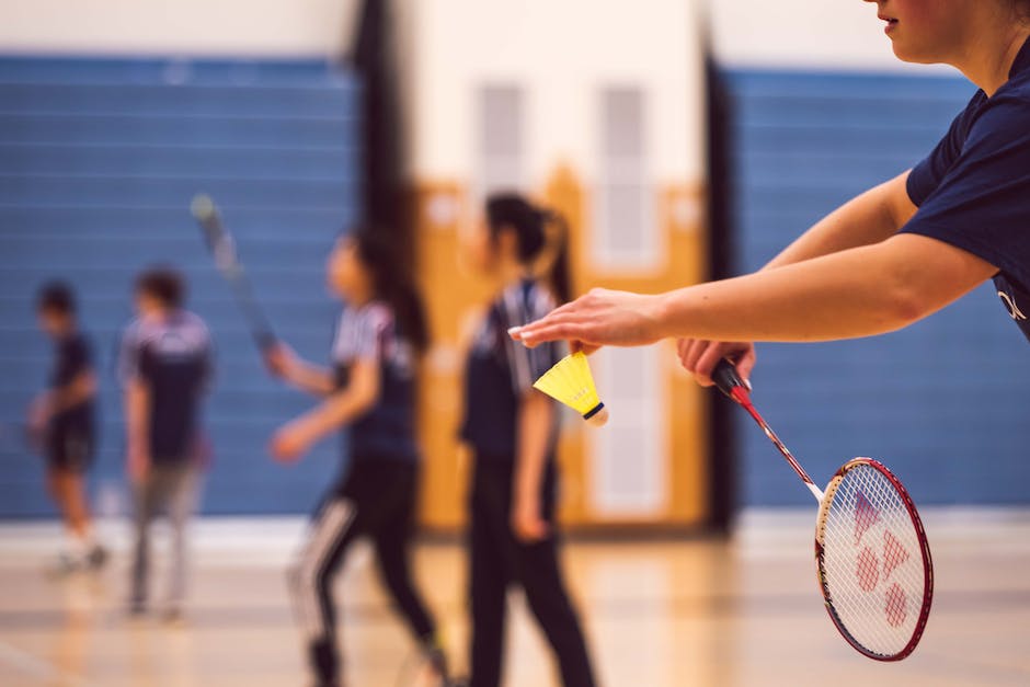 Få det perfekte badmintontøj til en overkommelig pris